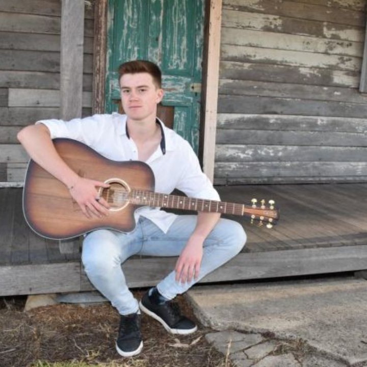 Featured image for “Live Entertainment & $10 Cocktails: Friday Nights at Swansea Workers Club”