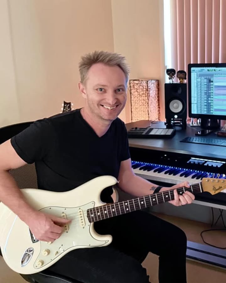 Featured image for “Luke Davis Live Tonight at Swansea Workers”