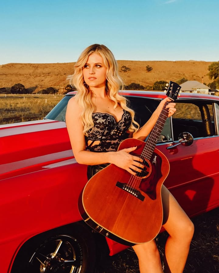 Featured image for “Abbie Ferris Live at Swansea Workers”