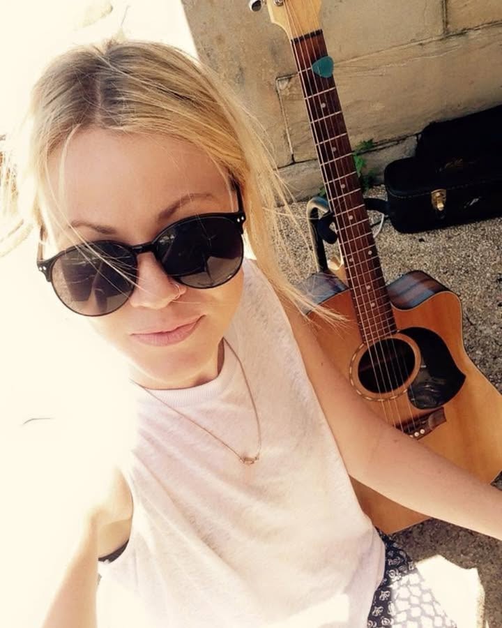 Featured image for “Live Music with Holly Mae at Swansea Workers This August”